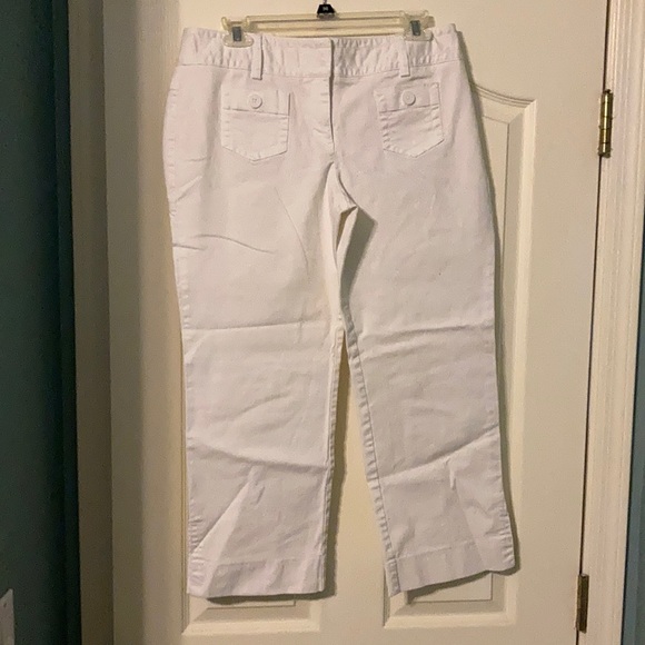 White Capri jean pants - Picture 1 of 4